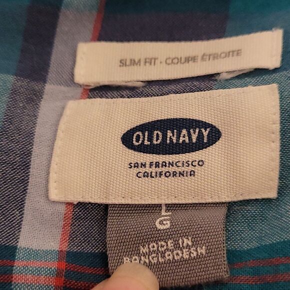 Old Navy men's button up long sleeve shirt - Picture 3 of 5